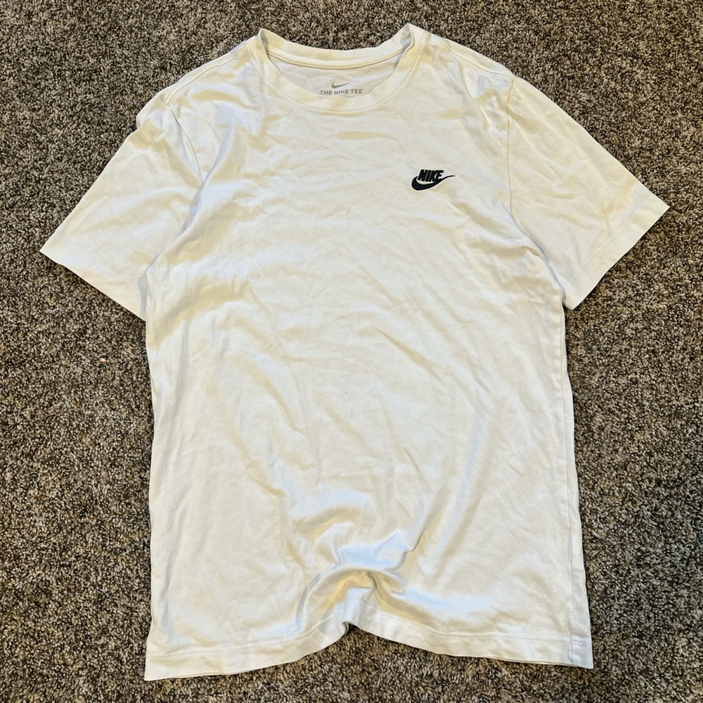 Nike Men's Short Sleeve Tee in White